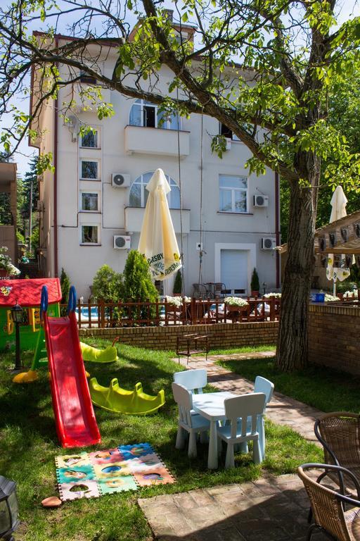 Villa Mystique Belgrado Buitenkant foto